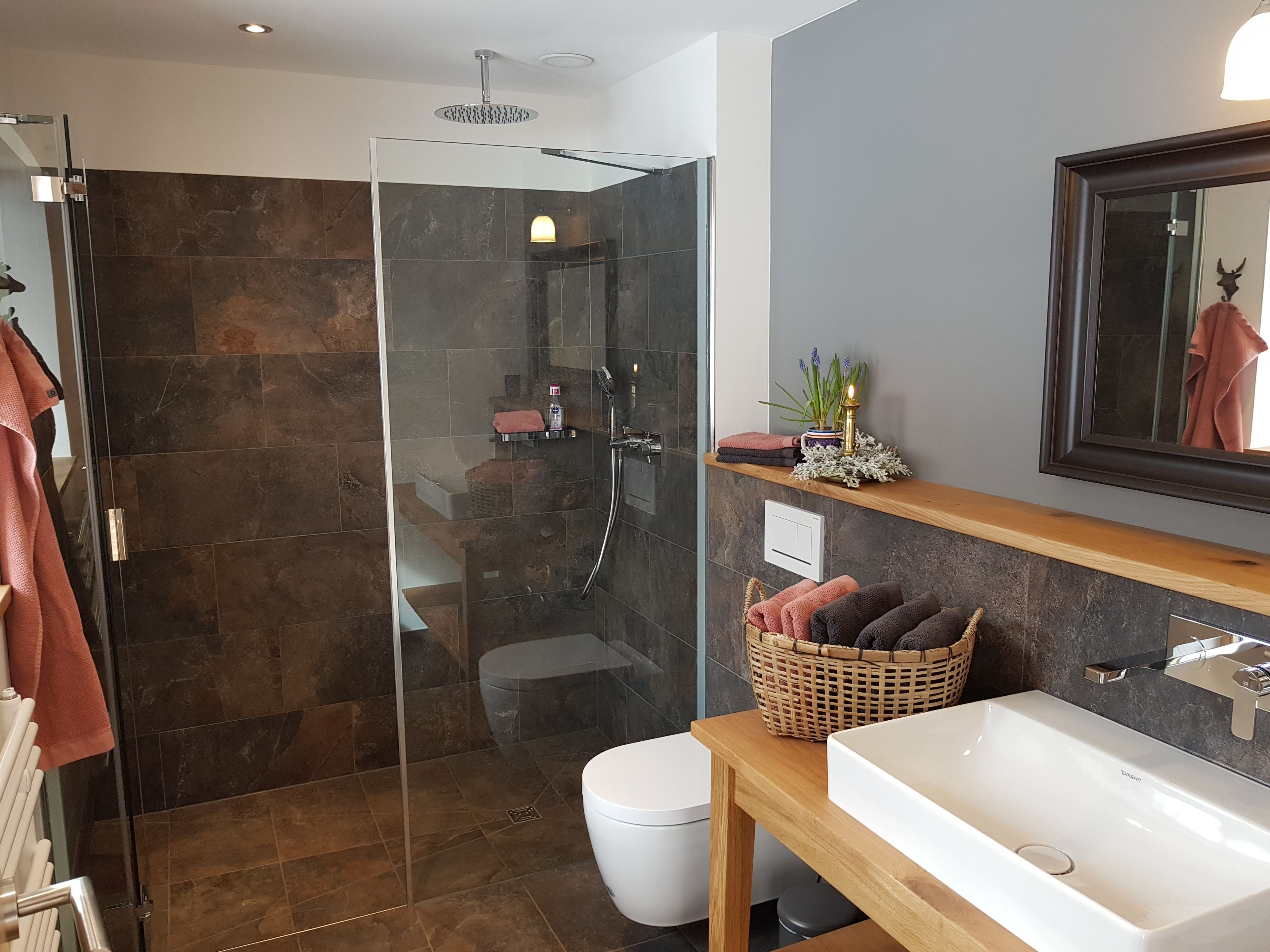Apartment (Kaiserwinkl) | Bathroom | Hair dryer, towels
