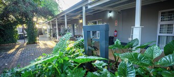 Graceland Guest House