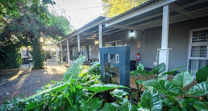 Graceland Guest House