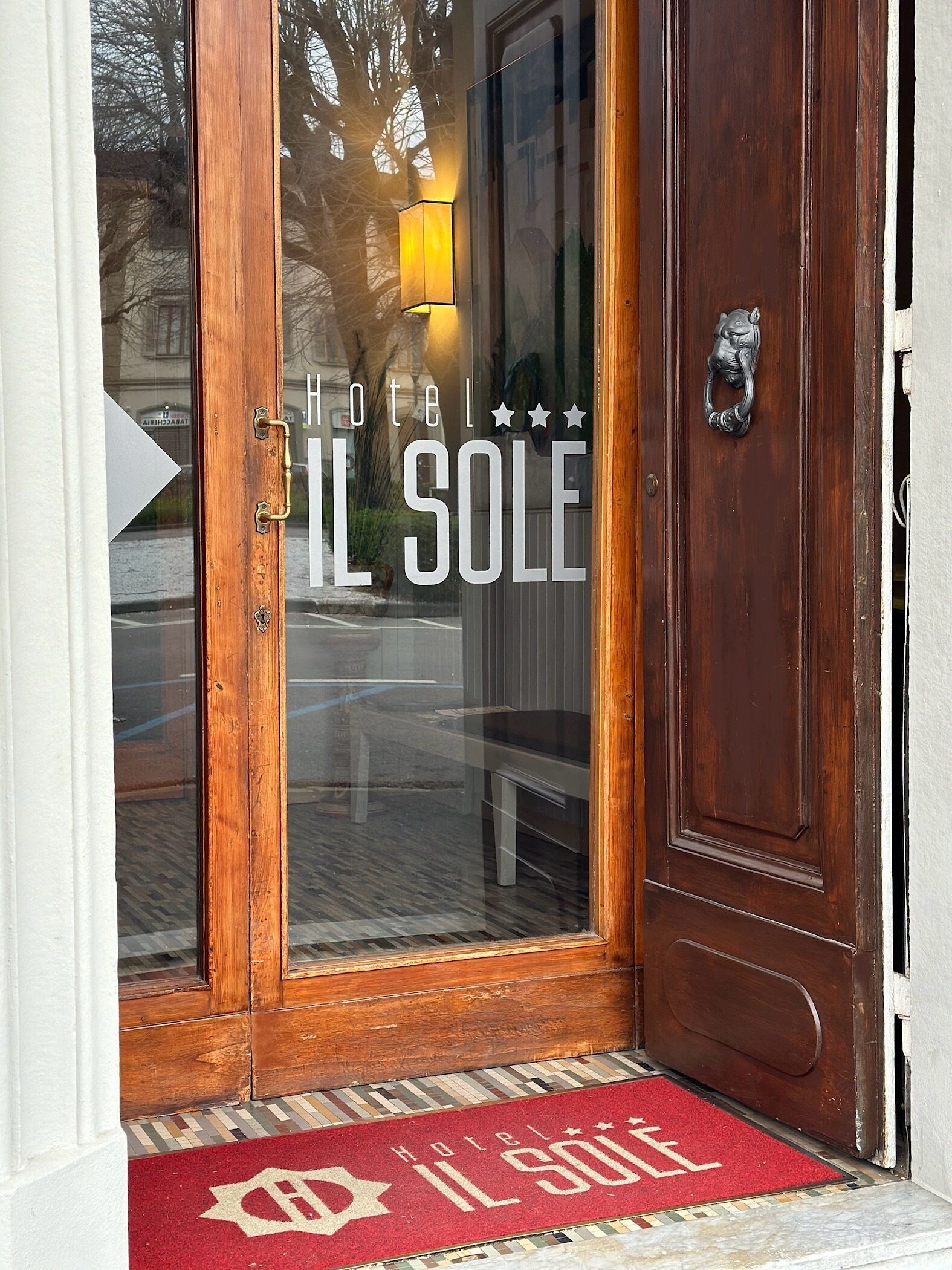 مدخل المنشأة