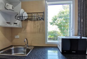 2-Bedroom  | Private kitchen | Fridge - Namadee House (Mai Khao)
