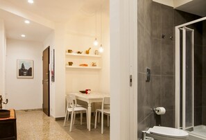 Doccia, asciugacapelli, bidet