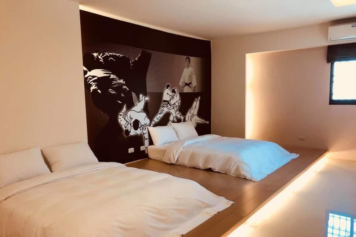 Quadruple Room | Desk, free WiFi