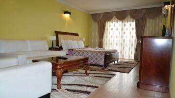 Desk, free cribs/infant beds, free WiFi, bed sheets