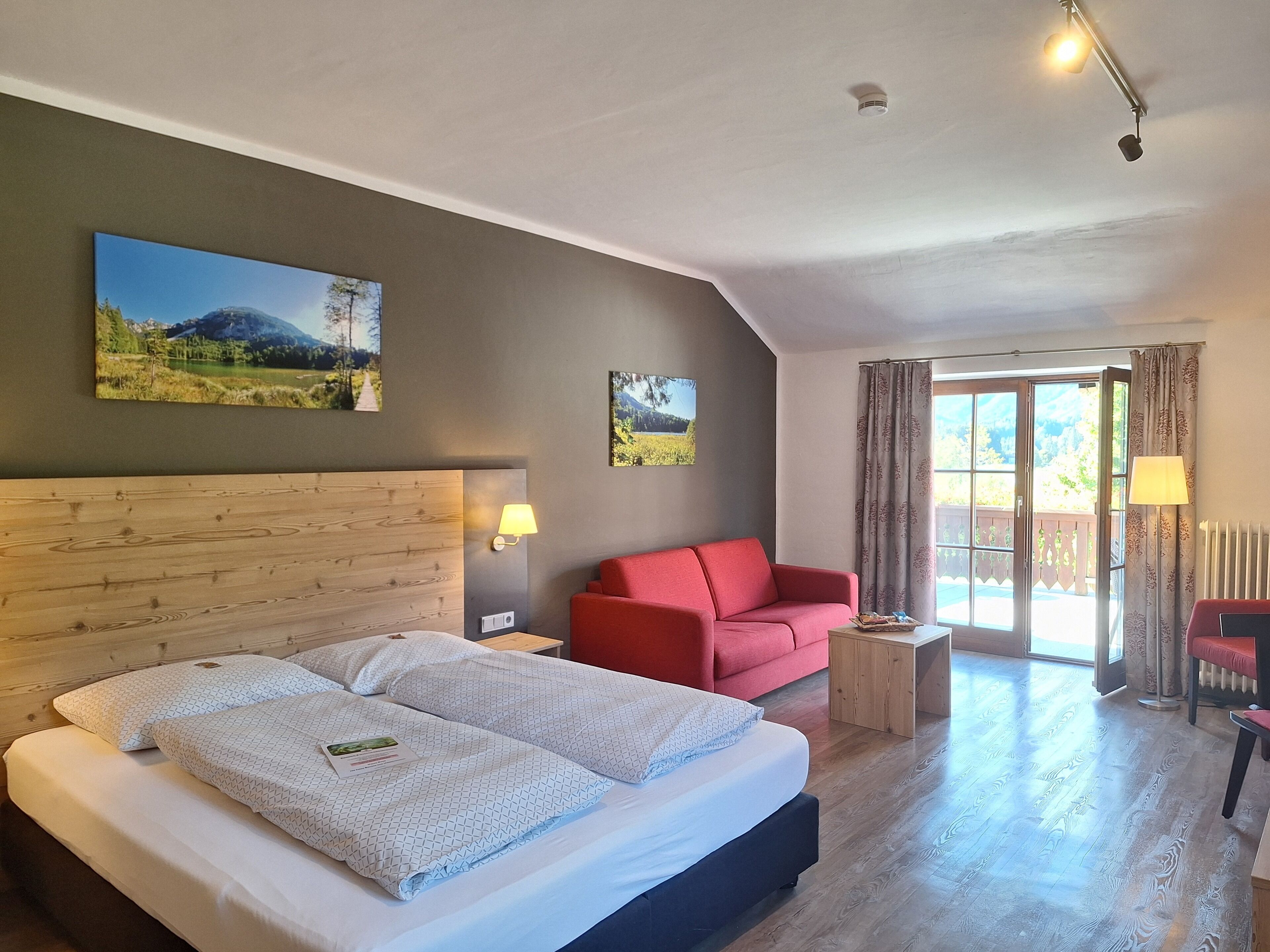 Superior-Doppelzimmer, 1 King-Bett und Schlafsofa, Balkon