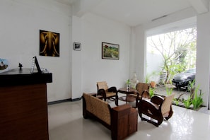 Lobby sitting area - The Fort Hotel (Kasihan)