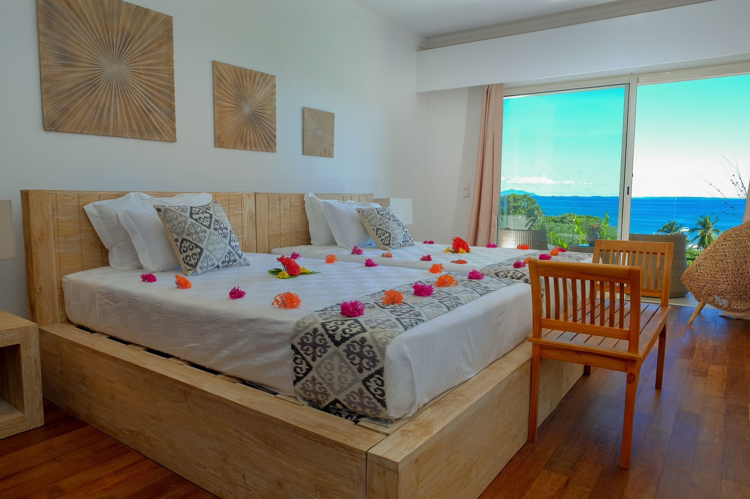 3 bedrooms, in-room safe, iron/ironing board, free WiFi