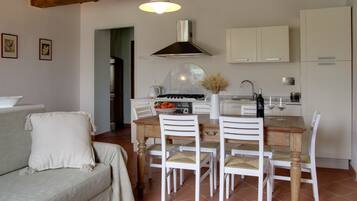 Deluxe-Apartment, Parkblick (4 pax) | Eigene Küche | Großer Kühlschrank, Ofen, Herdplatte