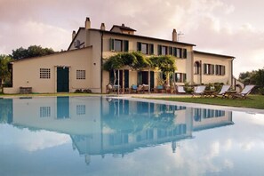 Outdoor pool, pool loungers - Agriturismo Villa Borgeri (Castagneto Carducci)