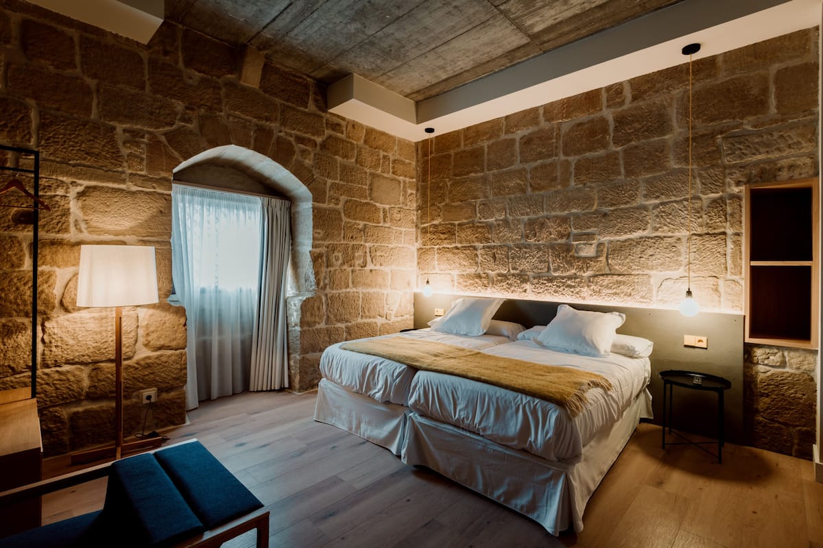 Double Room, Accessible, Vineyard View (1) | Premium bedding, minibar, individually decorated, individually furnished