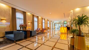 2 baaria, kattoterassibaari, aulabaari