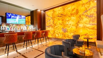 2 bars, bar sur le toit, lounge dans le hall