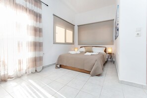 雙人房, 海景, 海濱 | 客房內保險箱、筆電工作空間、隔音、熨斗/熨衣板