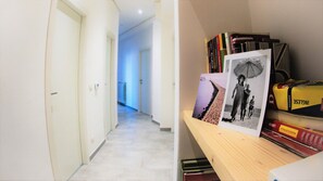 Interior entrance - Be Central Guesthouse (Palermo)