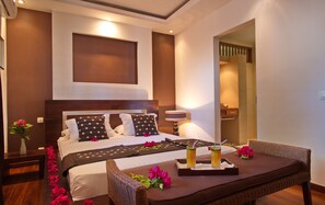 3 chambres, coffres-forts dans les chambres, fer et planche à repasser