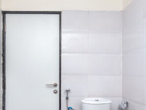 Free toiletries, towels