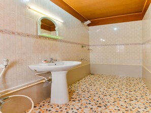 Doppel- oder Zweibettzimmer | Badezimmer