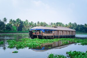 Ngoại thất