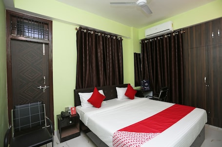 Double or Twin Room | Free WiFi, bed sheets