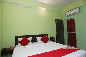 Double or Twin Room | Wi-fi percuma, cadar katil 