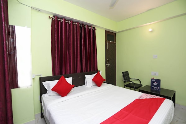Habitación con 1 cama matrimonial o 2 individuales | Wifi gratis y ropa de cama 