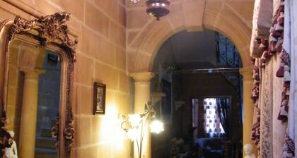 Nocturne Family House