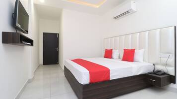 Deluxe Double or Twin Room, 1 King Bed