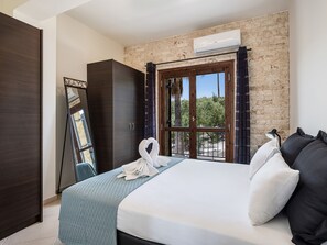 Villa, 2 Bedrooms | 2 bedrooms, laptop workspace, soundproofing, iron/ironing board - ZENtrum Holidays Crete | Villa Kalypso (Platanias)