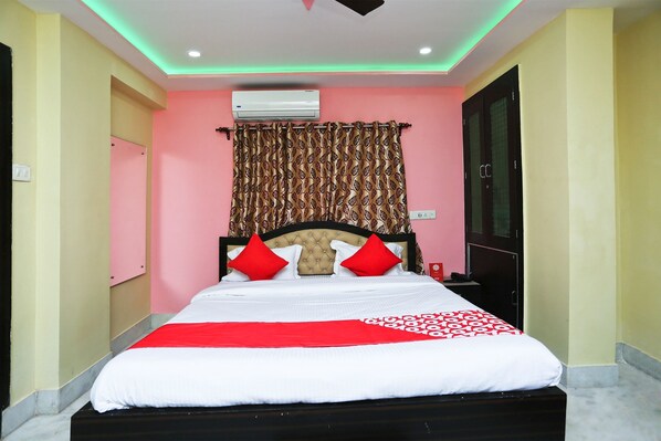 Double or Twin Room | Free WiFi, bed sheets - OYO 22566 Red Velvet Inn (Barasat)