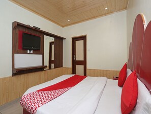 Premium bedding, free WiFi