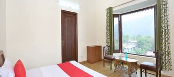 OYO Home 13529 Exotic 3BHK