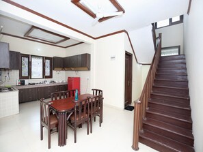 Staircase - OYO Home 13529 Exotic 3BHK (Kasauli)