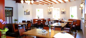 Hotel Haus Burg Metternich