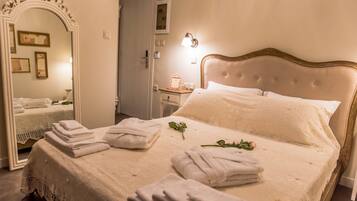 Suite, 1 Bedroom, Executive Level | 1 bedroom, premium bedding, down comforters, memory foam beds