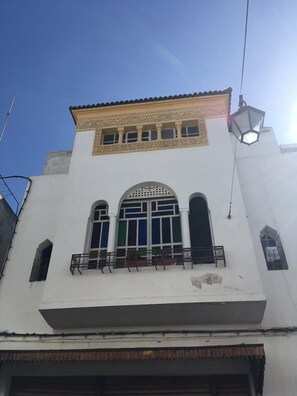 Fachada da propriedade