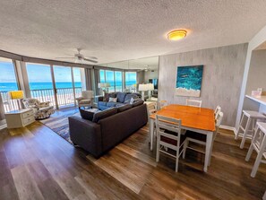 平板电视、Netflix、流媒体服务