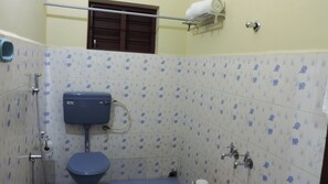 Handtücher, Seife, Toilettenpapier