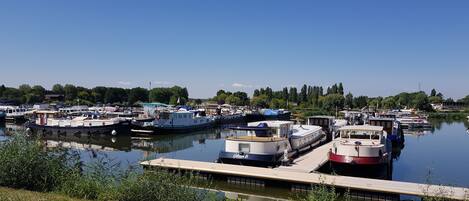 Marina