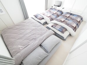 Quadruple Room | Free WiFi - La Lumiere Oroku 503 (Naha)