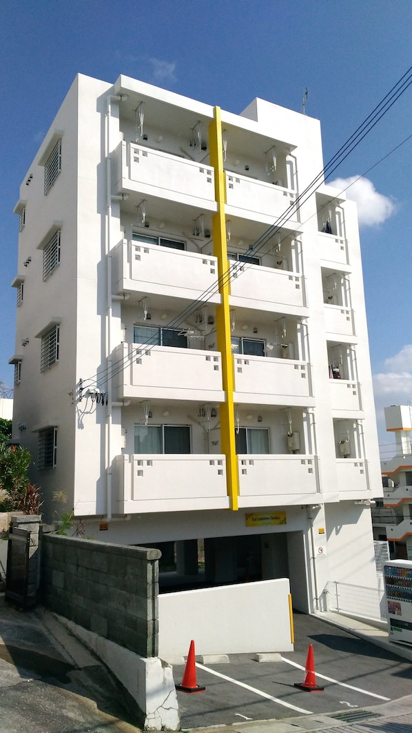 Front of property - La Lumiere Oroku 501 (Naha)