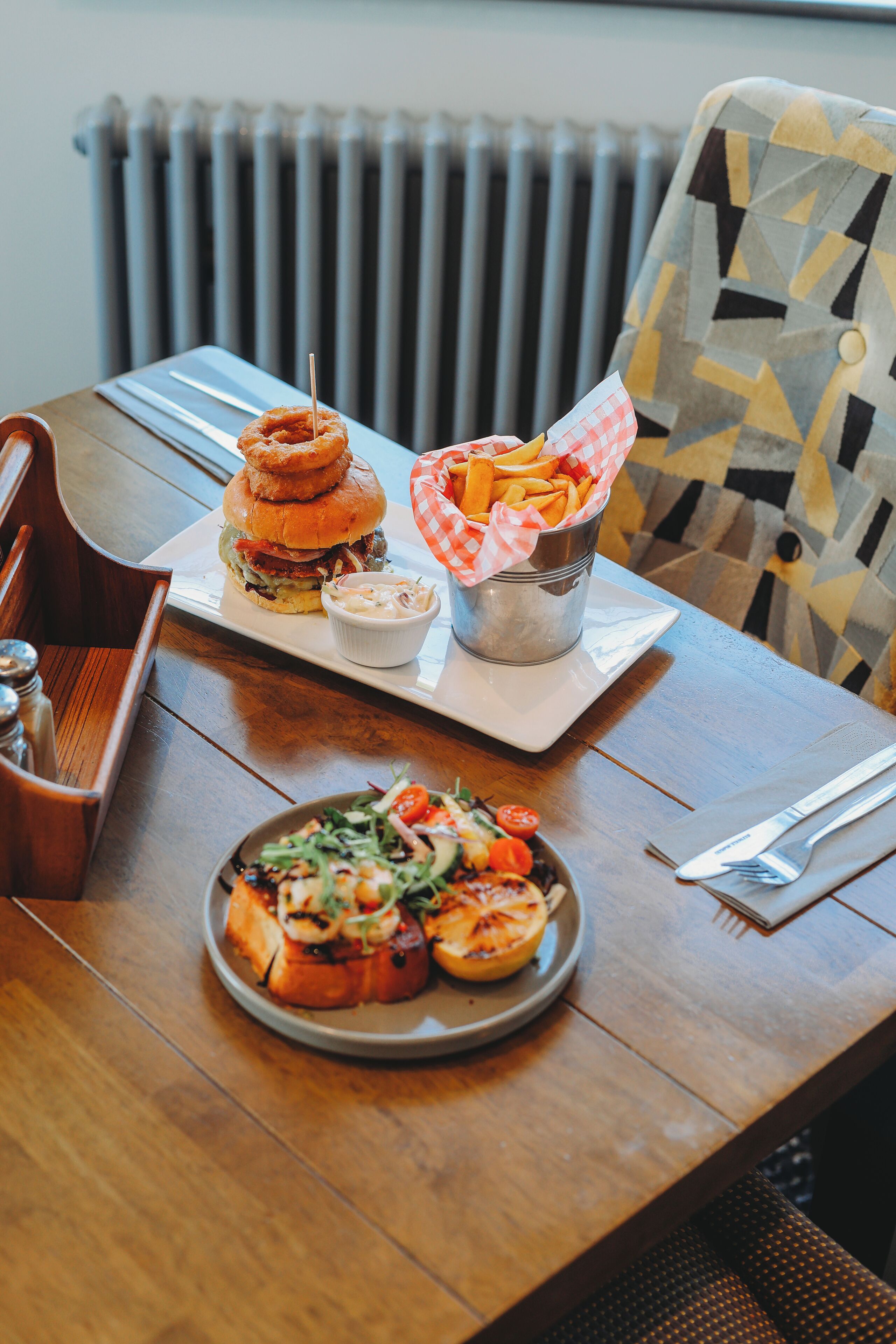 lunch and dinner served