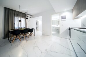 Living area - Heritage Apartments (Athens)