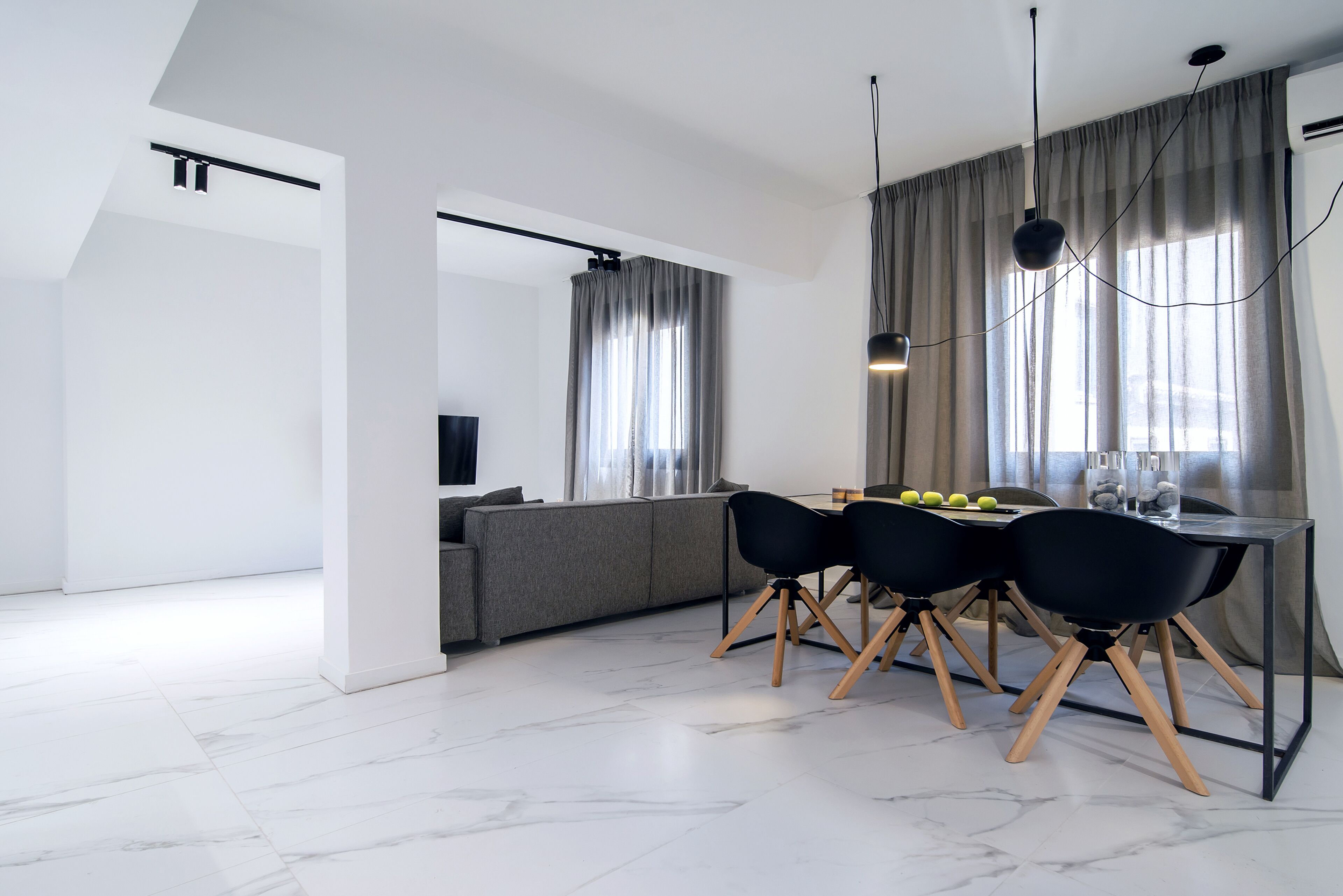 Apartamento de lujo, 2 habitaciones (H404) | Zona de estar | Una Smart TV