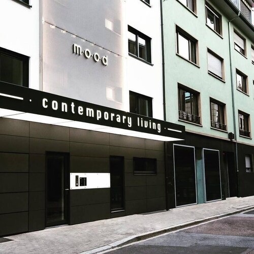 Mood contemporary living