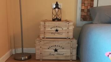 1 chambre, bureau, chambres insonorisées, fer et planche à repasser