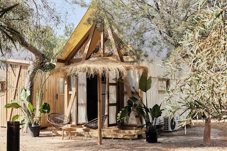 Superior Tent | 2 bedrooms, free WiFi, bed sheets