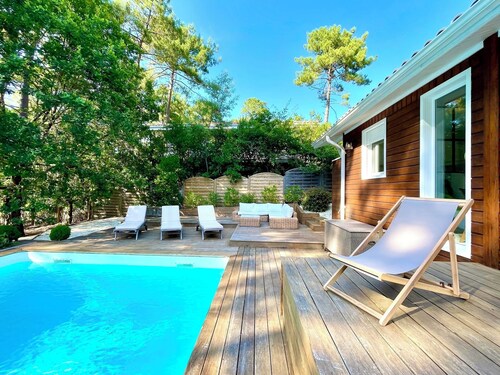 Villa tout confort avec piscine et fabuleux espace terrasse, relaxation garantie