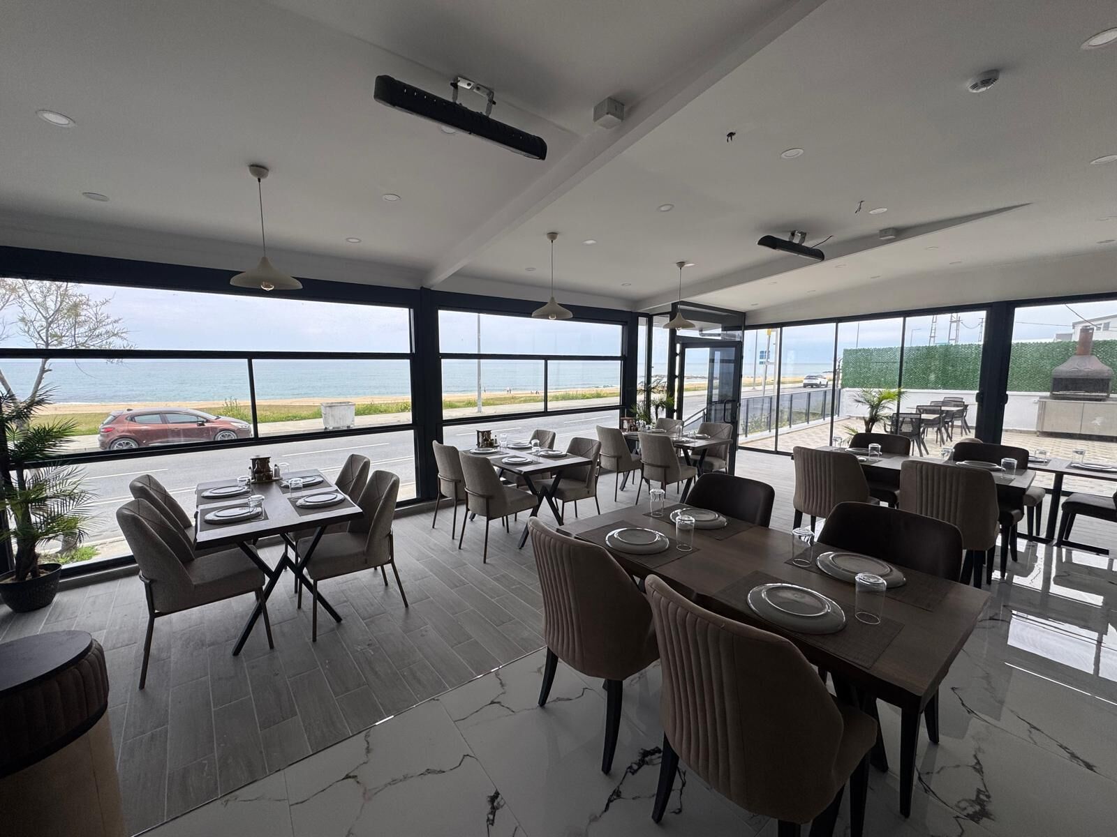 Frühstück, Mittagessen und Abendessen