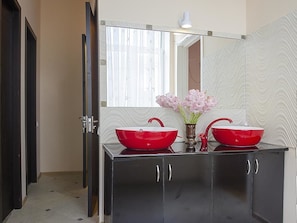 Reception - Griboedov Hostel & Suites (Tbilisi)