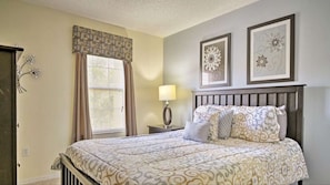 3 bedrooms, iron/ironing board, free WiFi, bed sheets